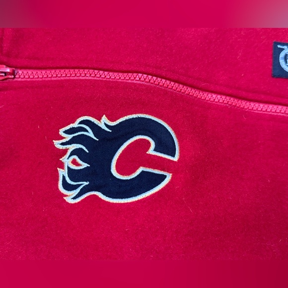 All Star Dogs NHL Unisex NHL Calgary Flames All Weather Outerwear Dog Jacket - Picture 10 of 11